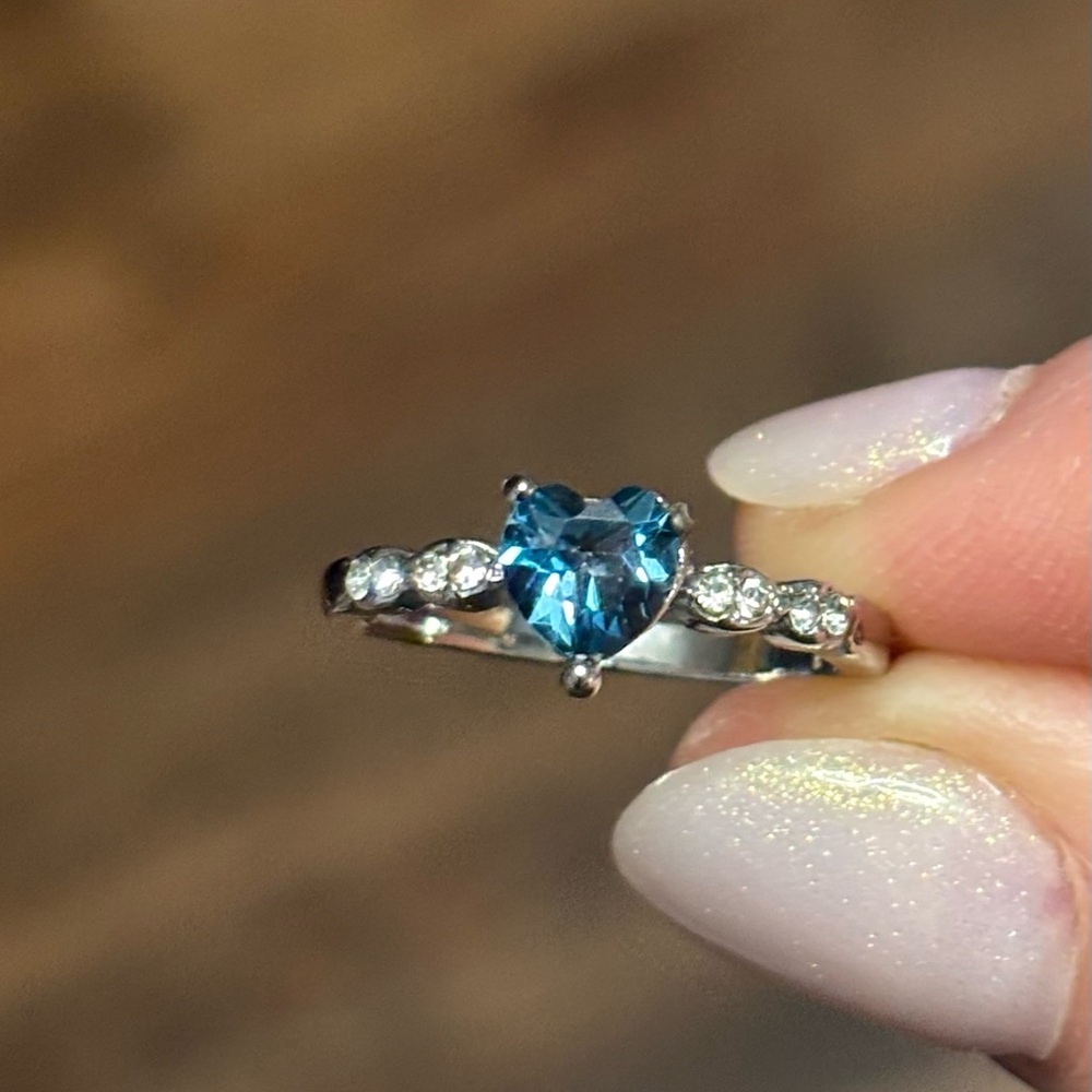 Stunning Genuine London Blue Topaz w/ zircon in 925 Sterling silver Ring Sz 6.75 - Picture 4 of 7